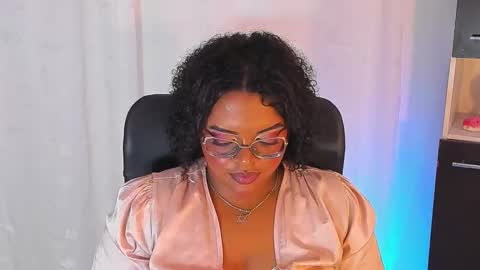 Snapshot of conielaurenth chatting on October 3, 8:22 am conielaurenth online show from October 3, 8:22 am