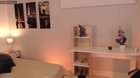 Connie online show from January 30, 4:34 pm