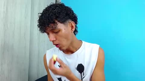 Connor online show from January 8, 9:06 pm