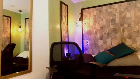 Connor King1 online show from December 9, 3:00 pm