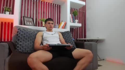 Connor King1 online show from December 17, 12:11 pm