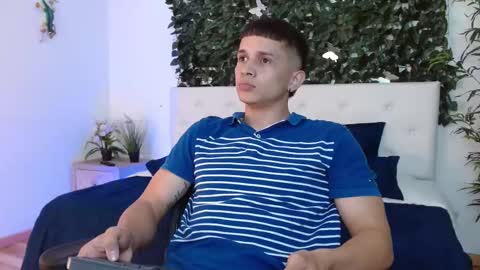 Connor King1 online show from December 18, 1:12 pm