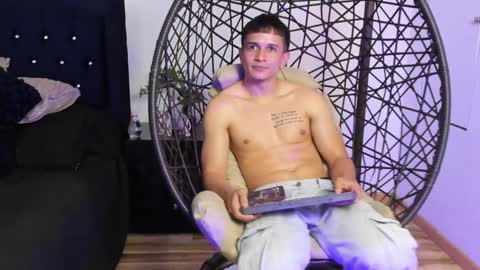 Connor King1 online show from December 30, 6:27 pm