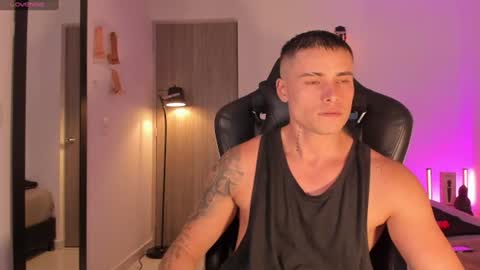 Snapshot of connorsmith_26 chatting on July 8, 2:05 am Connor Smith online show from July 8, 2:05 am