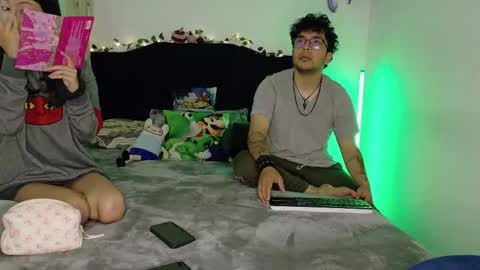 conor_taylor_ online show from October 5, 5:44 pm