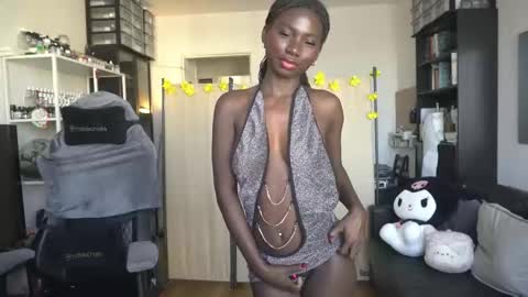 Carola  independent model online show from January 6, 1:04 pm