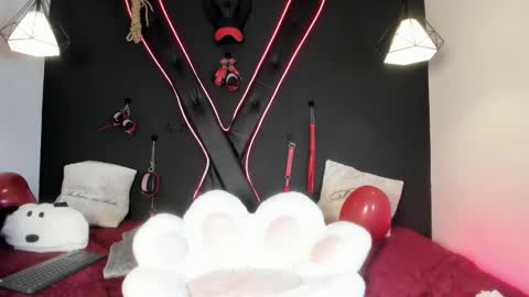 cookie_bit_ online show from March 2, 10:16 pm