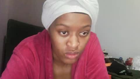 Snapshot of cookiecandyx chatting on November 6, 10:43 pm cookiecandyx online show from November 6, 10:43 pm