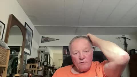 cookoosnest online show from January 10, 4:25 am