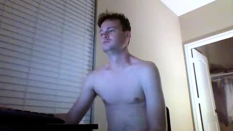 Snapshot of cooldude122222 chatting on December 5, 10:23 am cooldude122222 online show from December 5, 10:23 am