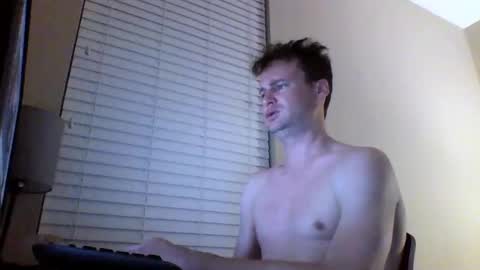 Snapshot of cooldude122222 chatting on December 28, 7:00 am cooldude122222 online show from December 28, 7:00 am