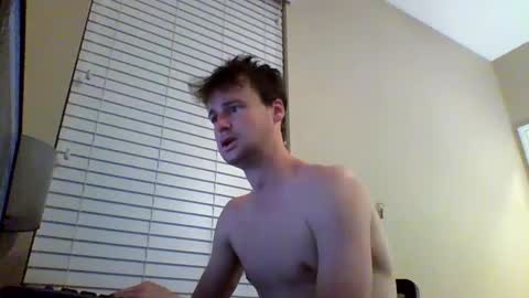 cooldude122222 online show from January 22, 2:48 am