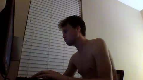 Snapshot of cooldude122222 chatting on January 31, 4:47 am cooldude122222 online show from January 31, 4:47 am