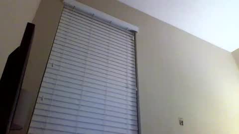 Snapshot of cooldude122222 chatting on February 22, 12:29 pm cooldude122222 online show from February 22, 12:29 pm