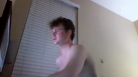 Snapshot of cooldude122222 chatting on March 11, 3:59 am cooldude122222 online show from March 11, 3:59 am