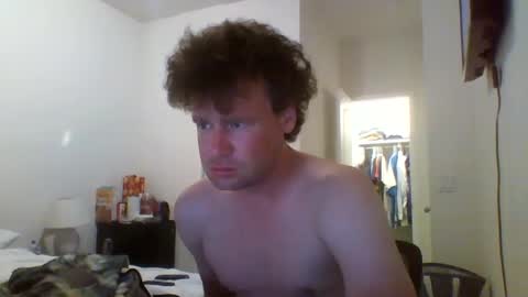 cooldude122222 online show from September 16, 2:34 am