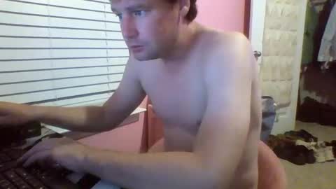 Snapshot of cooldude122222 chatting on October 8, 11:19 am cooldude122222 online show from October 8, 11:19 am