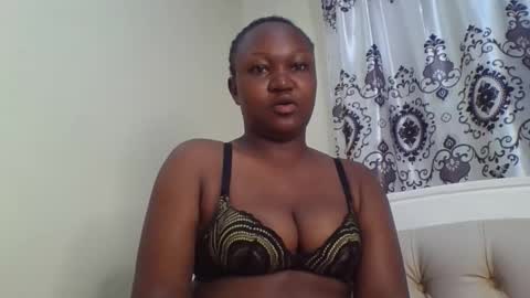 coolgirl001 online show from November 1, 7:27 pm