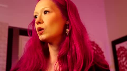 Ginger The Cringer online show from April 23, 9:52 am