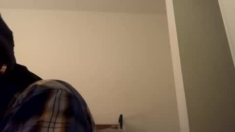 Snapshot of coolvibes69 chatting on November 23, 8:19 pm coolvibes69 online show from November 23, 8:19 pm