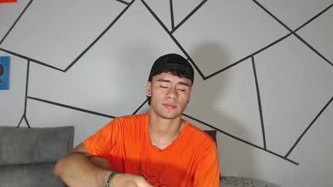 Snapshot of cooper_shiro chatting on December 15, 3:16 pm shiro online show from December 15, 3:16 pm