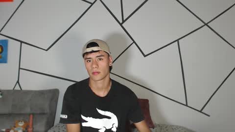 Snapshot of cooper_shiro chatting on December 16, 6:57 pm shiro online show from December 16, 6:57 pm