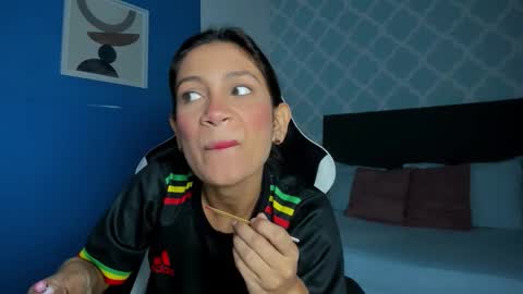  CORA  online show from October 1, 12:44 pm