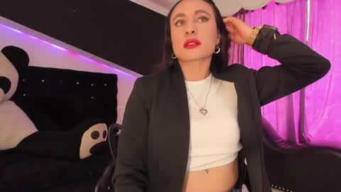 Coral  online show from March 24, 2:33 pm