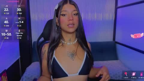 coral_larsson online show from January 16, 1:48 pm