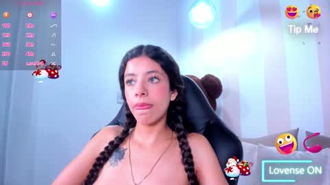 Snapshot of coral_taylorr chatting on February 22, 1:22 am Coral online show from February 22, 1:22 am