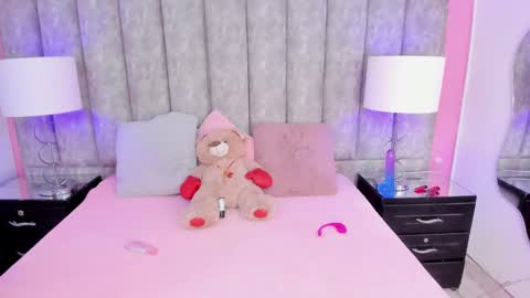 coralharmon online show from January 9, 1:24 pm