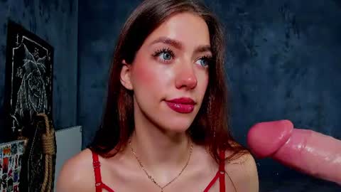 Snapshot of coralinelee chatting on August 7, 1:46 pm In world ha-ha I am he-he A lot of content and live broadcasts from this day For the fan club viewing privates is free online show from August 7, 1:46 pm