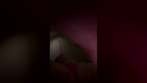 Snapshot of corals_house chatting on March 12, 12:00 pm corals_house online show from March 12, 12:00 pm