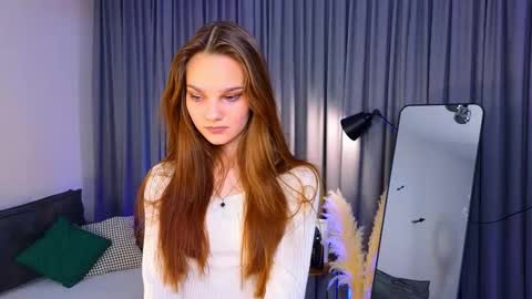 Lia online show from November 12, 3:45 pm