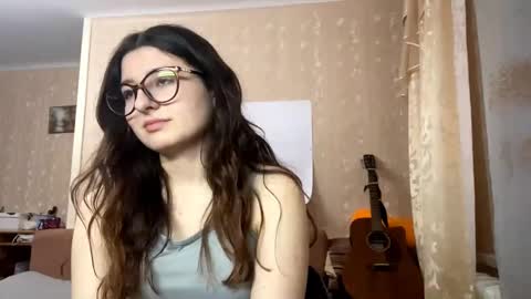 Elisheva online show from November 14, 1:10 pm