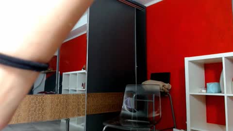 Glorya online show from December 16, 7:02 am