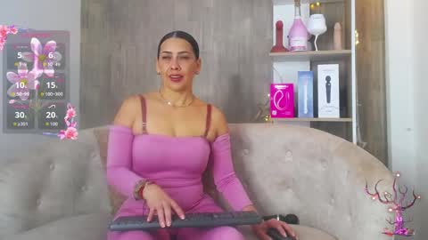 Snapshot of cortney_tayler chatting on November 15, 12:56 pm cortney tayler online show from November 15, 12:56 pm