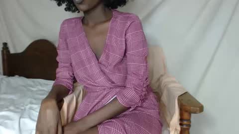 Snapshot of cotton_puff chatting on September 16, 11:00 am sweet flowers online show from September 16, 11:00 am