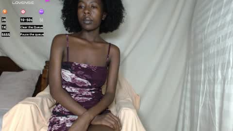 Snapshot of cotton_puff chatting on November 27, 12:07 pm sweet flowers online show from November 27, 12:07 pm