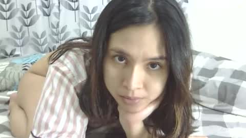 Snapshot of cottoncandygirl9898 chatting on February 2, 8:40 pm Liz Gwyneth Charlota online show from February 2, 8:40 pm