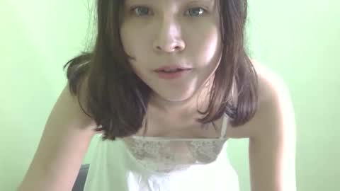 Snapshot of cottoncandygirl9898 chatting on February 16, 3:24 am Liz Gwyneth Charlota online show from February 16, 3:24 am