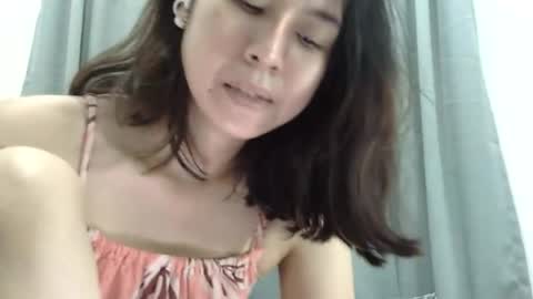 Snapshot of cottoncandygirl9898 chatting on April 6, 12:39 pm Liz Gwyneth Charlota online show from April 6, 12:39 pm