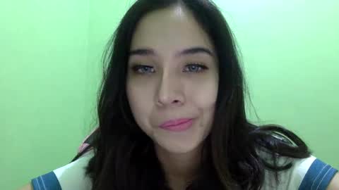 Liz Gwyneth Charlota online show from May 3, 7:14 am