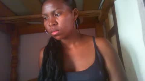 couleur_vanille online show from March 6, 6:30 am