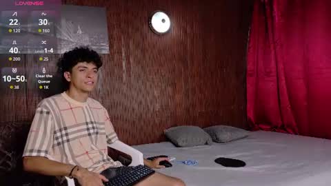 Val y Sal online show from June 22, 6:38 pm