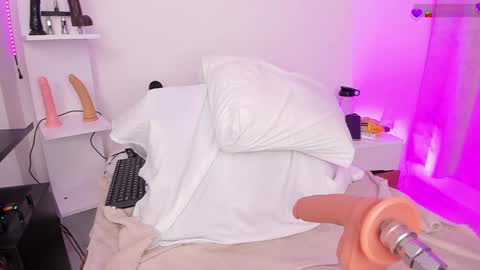 Maria  online show from February 7, 8:44 am