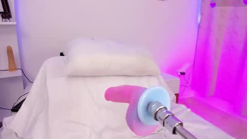 Maria  online show from March 12, 8:52 pm