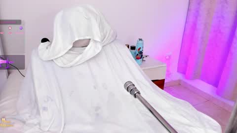 Maria  online show from November 1, 1:24 pm