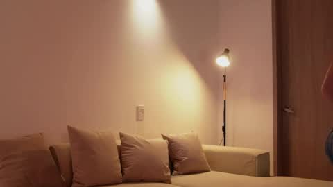 Kay online show from April 1, 1:41 pm