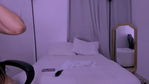 Couple sexxo online show from December 15, 12:18 am